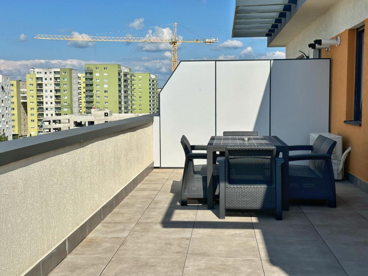 Koa - Urban Penthouse Apartment Brasov Exterior photo